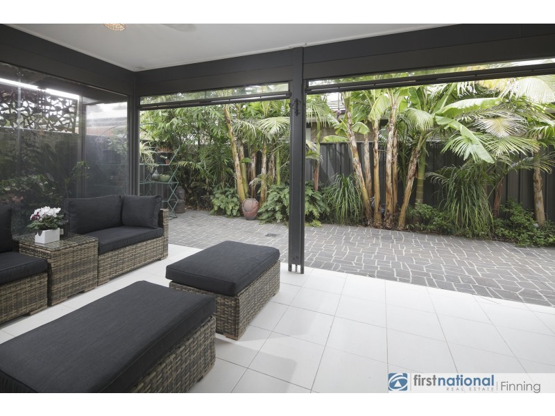 35 Sabel Drive, Cranbourne North VIC 3977