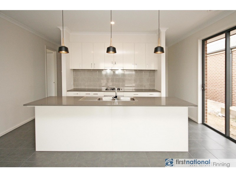 50 Walhallow Drive, Clyde North VIC 3978