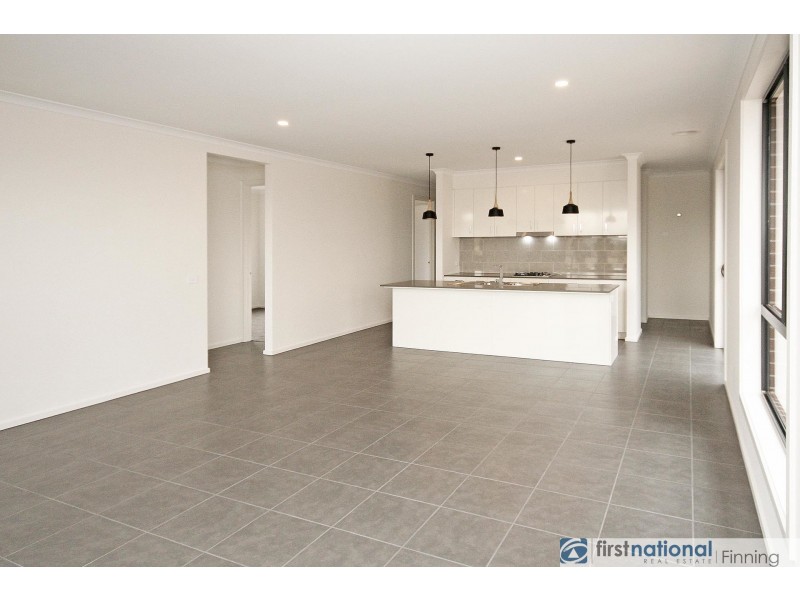 50 Walhallow Drive, Clyde North VIC 3978