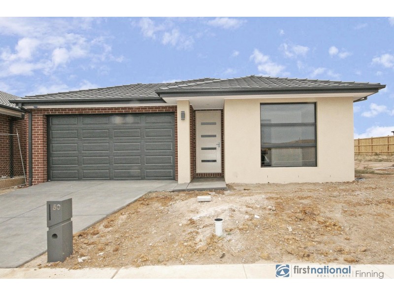 50 Walhallow Drive, Clyde North VIC 3978