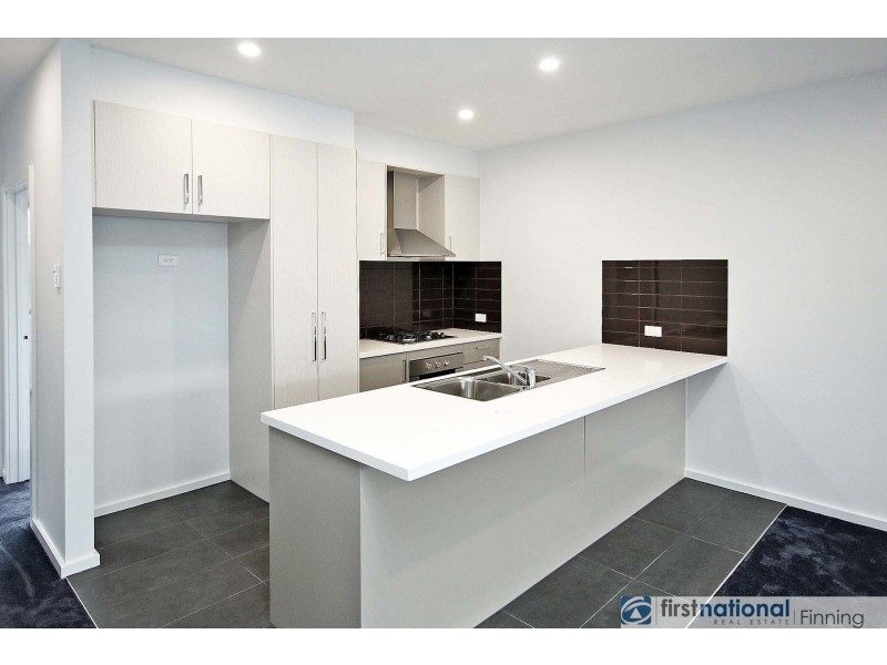 12 Coral Pea Way, Cranbourne West VIC 3977