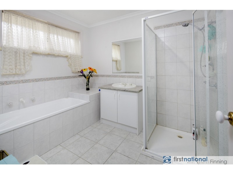 2 Suaad Court, Cranbourne West VIC 3977