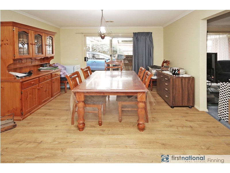 68 Cherryhills Drive, Cranbourne VIC 3977