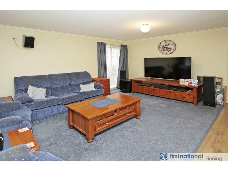 68 Cherryhills Drive, Cranbourne VIC 3977