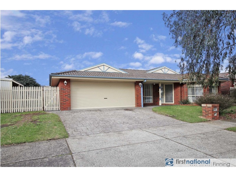 68 Cherryhills Drive, Cranbourne VIC 3977