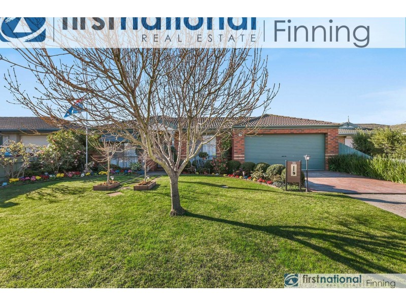 30 Dartmoor Drive, Cranbourne East VIC 3977