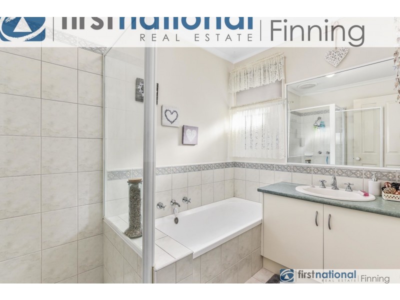 30 Dartmoor Drive, Cranbourne East VIC 3977