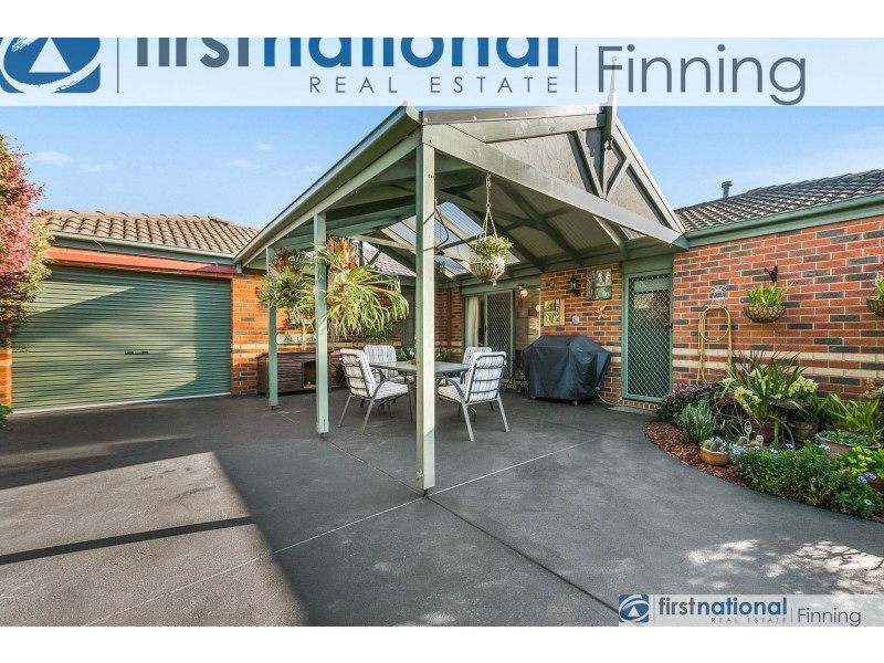 30 Dartmoor Drive, Cranbourne East VIC 3977