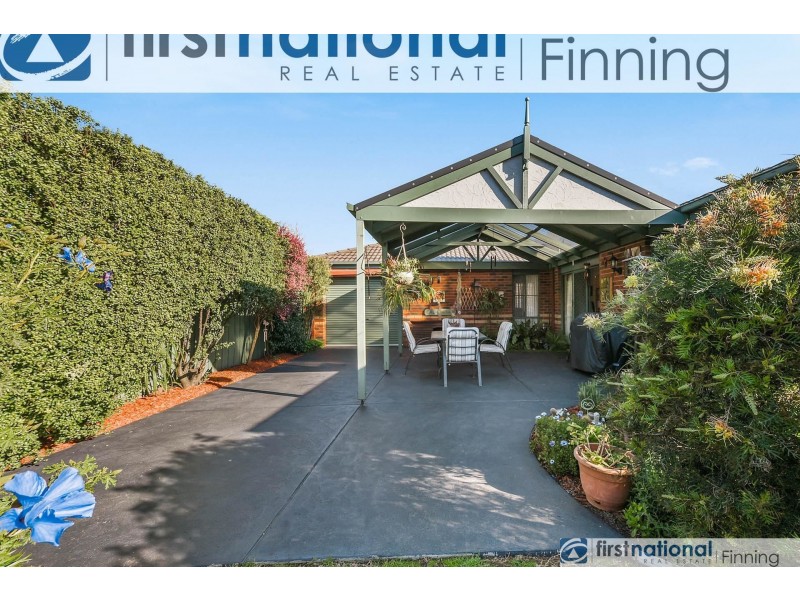 30 Dartmoor Drive, Cranbourne East VIC 3977