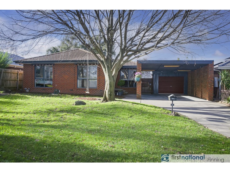 5 Tayport Gardens, Endeavour Hills VIC 3802