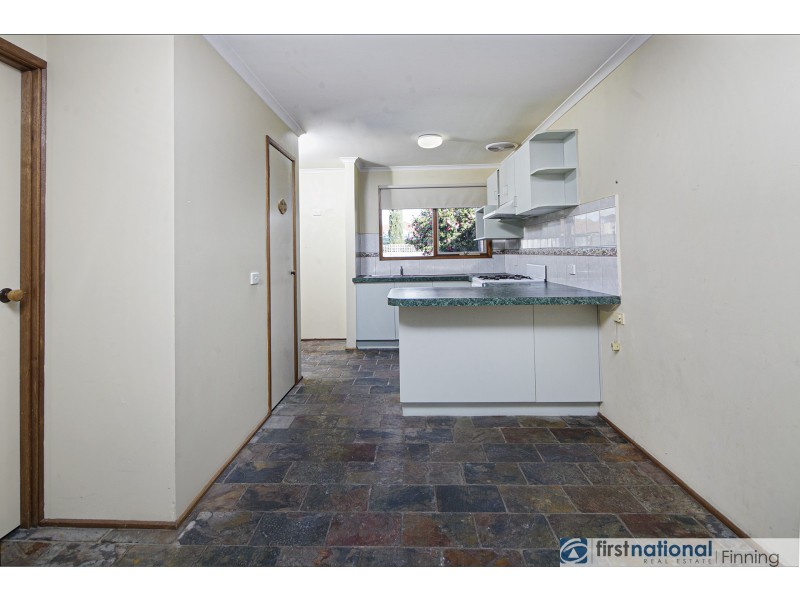 6 Bates Street, Cranbourne West VIC 3977
