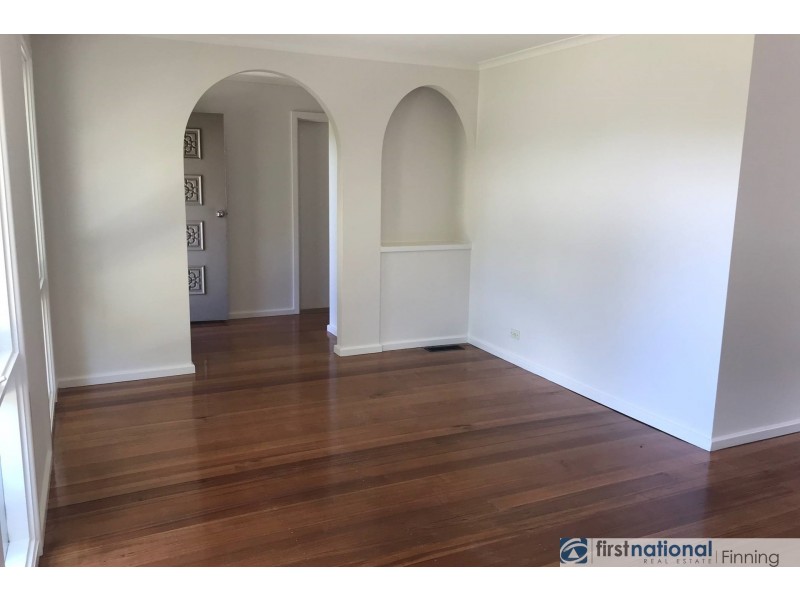 21 Holbourne Drive, Cranbourne VIC 3977