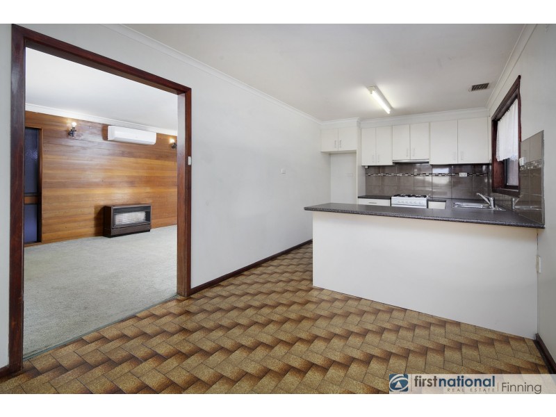 16 Loch Street, Cranbourne VIC 3977