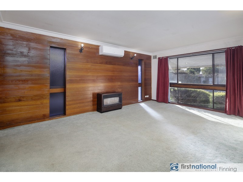 16 Loch Street, Cranbourne VIC 3977