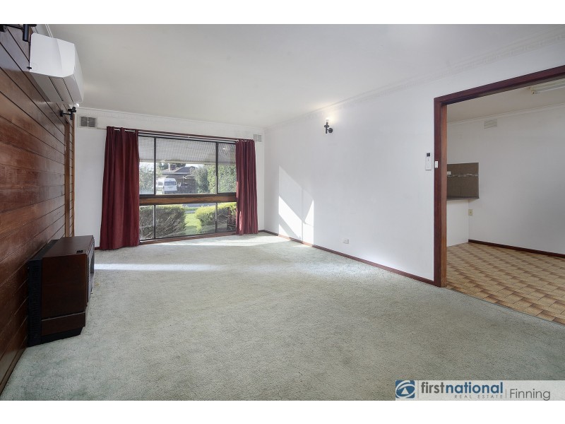 16 Loch Street, Cranbourne VIC 3977