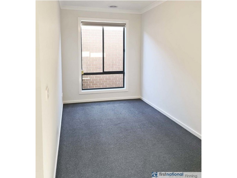 10 Mireland Street, Clyde VIC 3978