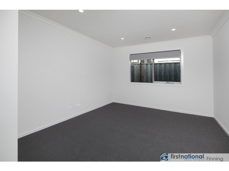 14  Tanino Road, Cranbourne West VIC 3977