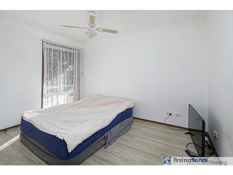 2/8 Lyall Street, Cranbourne VIC 3977