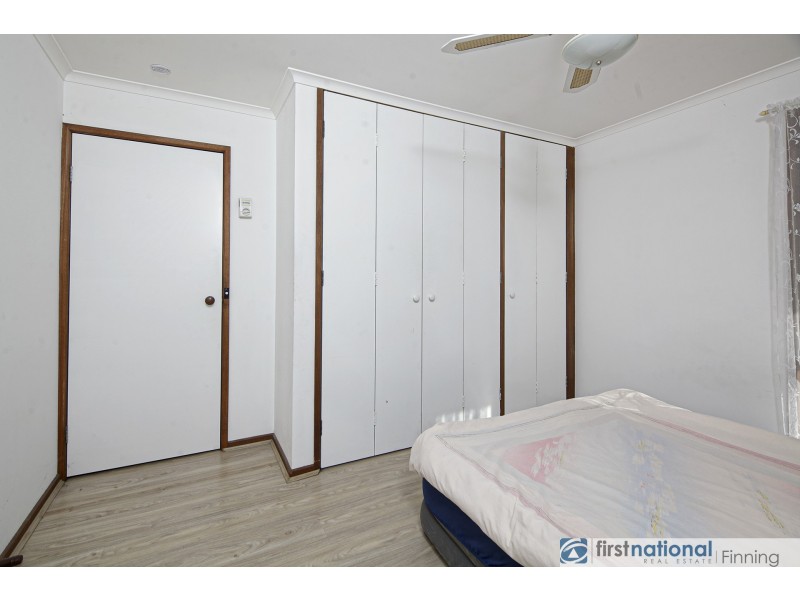 2/8 Lyall Street, Cranbourne VIC 3977