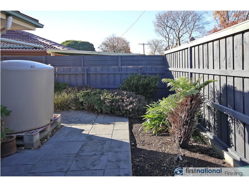 1/15-17 Lyall Street, Cranbourne VIC 3977