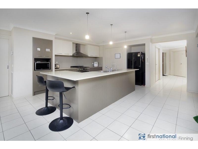 3 Pimelea Avenue, Lynbrook VIC 3975