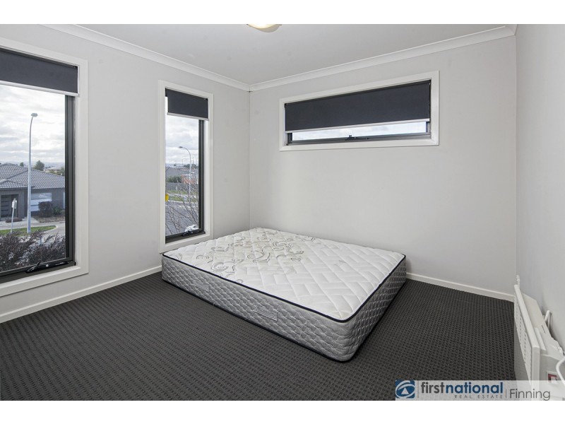 2 Parkhurst Drive, Cranbourne East VIC 3977