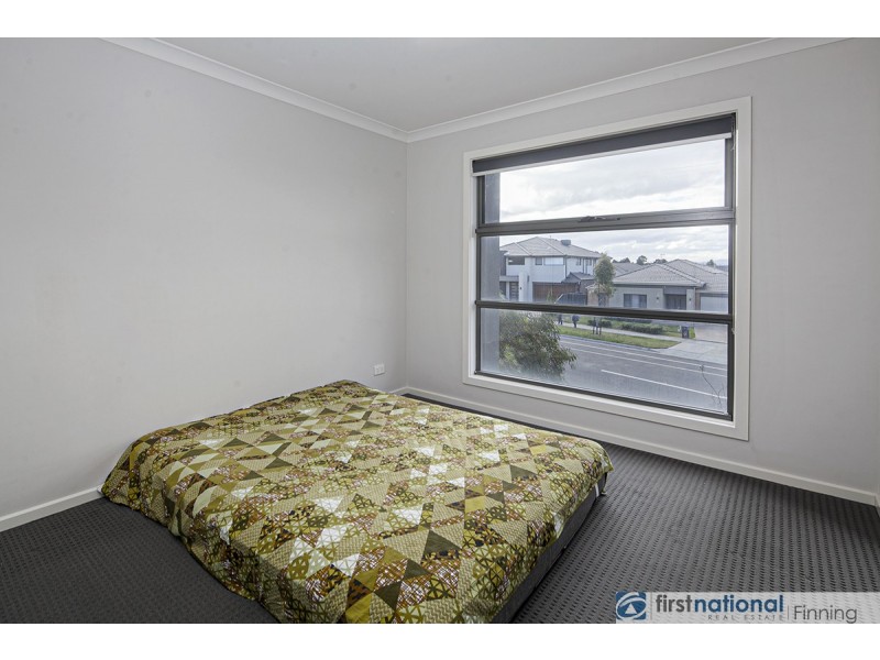 2 Parkhurst Drive, Cranbourne East VIC 3977