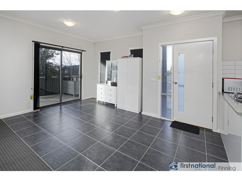 2 Parkhurst Drive, Cranbourne East VIC 3977
