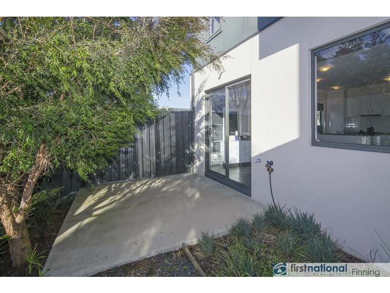 2 Parkhurst Drive, Cranbourne East VIC 3977