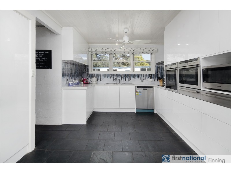 1 Browns Road, Devon Meadows VIC 3977