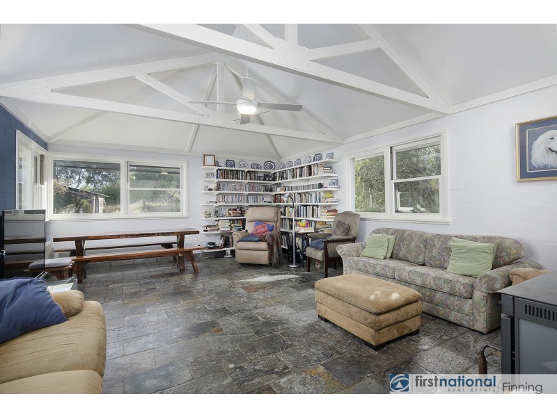 1 Browns Road, Devon Meadows VIC 3977