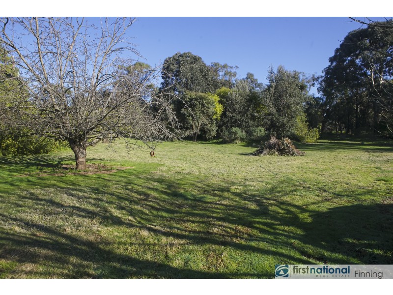 1 Browns Road, Devon Meadows VIC 3977