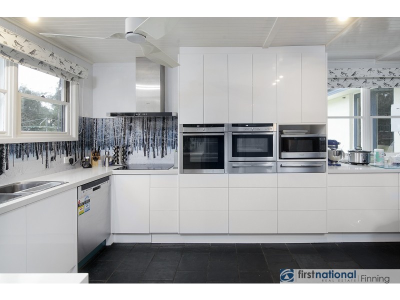 1 Browns Road, Devon Meadows VIC 3977