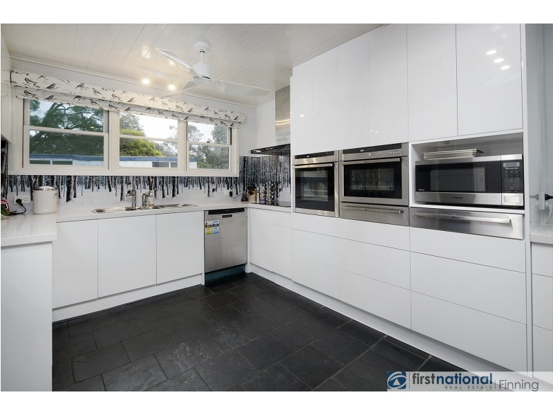 1 Browns Road, Devon Meadows VIC 3977