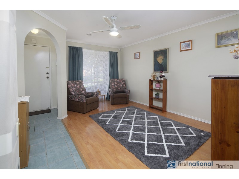 8 Alberton Drive, Cranbourne West VIC 3977