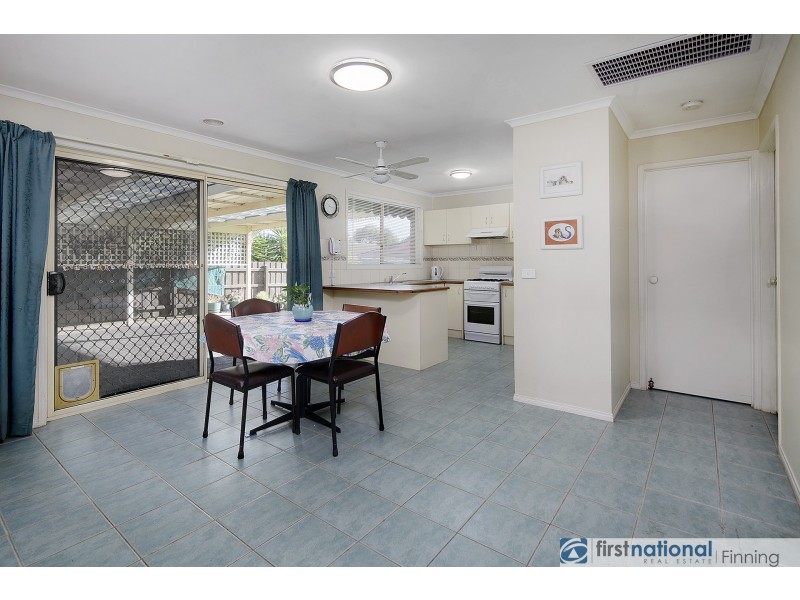 8 Alberton Drive, Cranbourne West VIC 3977