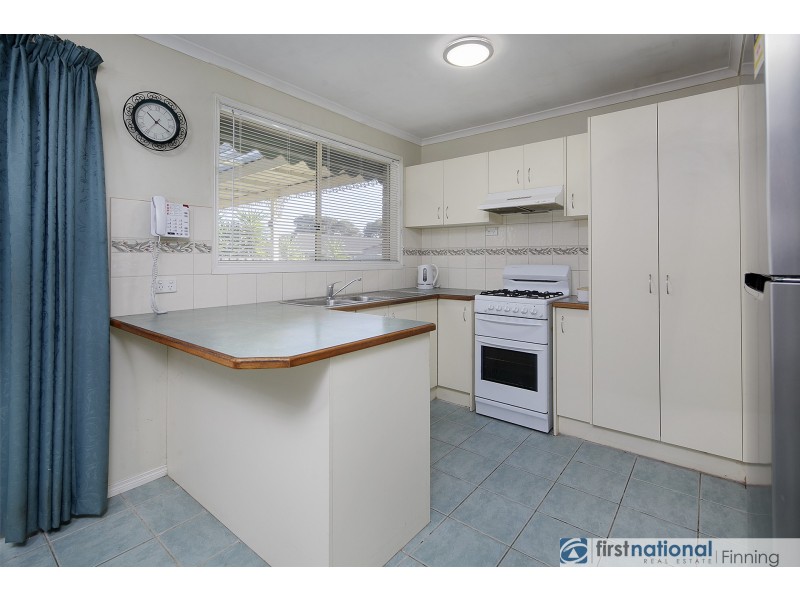 8 Alberton Drive, Cranbourne West VIC 3977