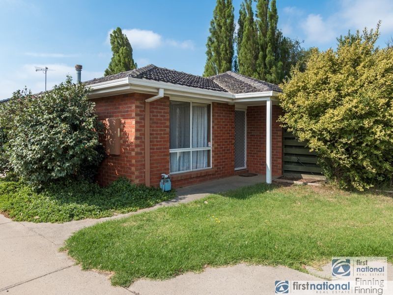1/215 Sladen Street, Cranbourne VIC 3977