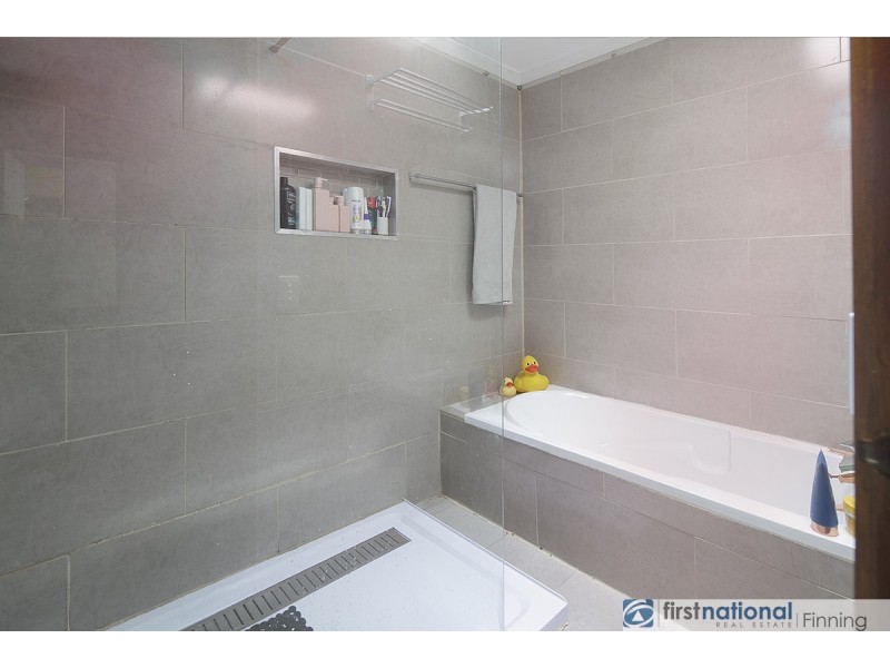 21 Cranbourne Place, Cranbourne VIC 3977