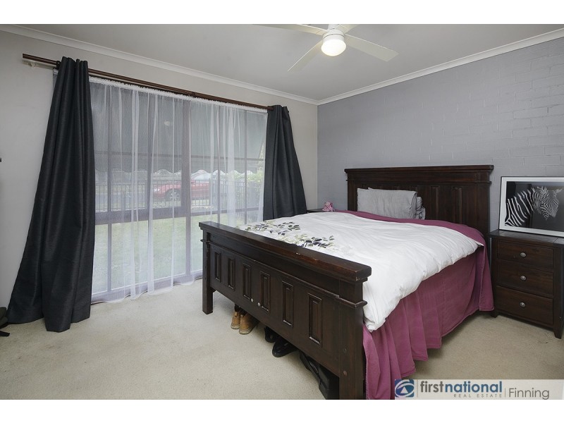 21 Cranbourne Place, Cranbourne VIC 3977