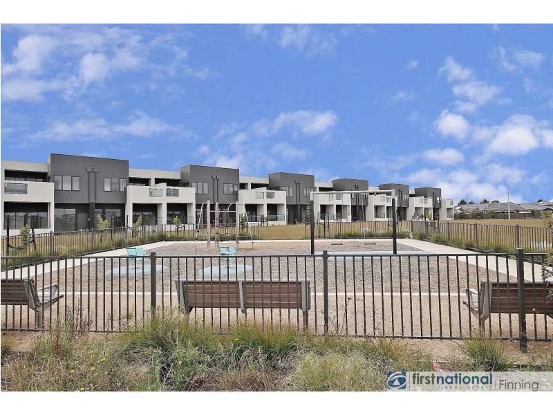 9 Push-Pea Way, Cranbourne West VIC 3977