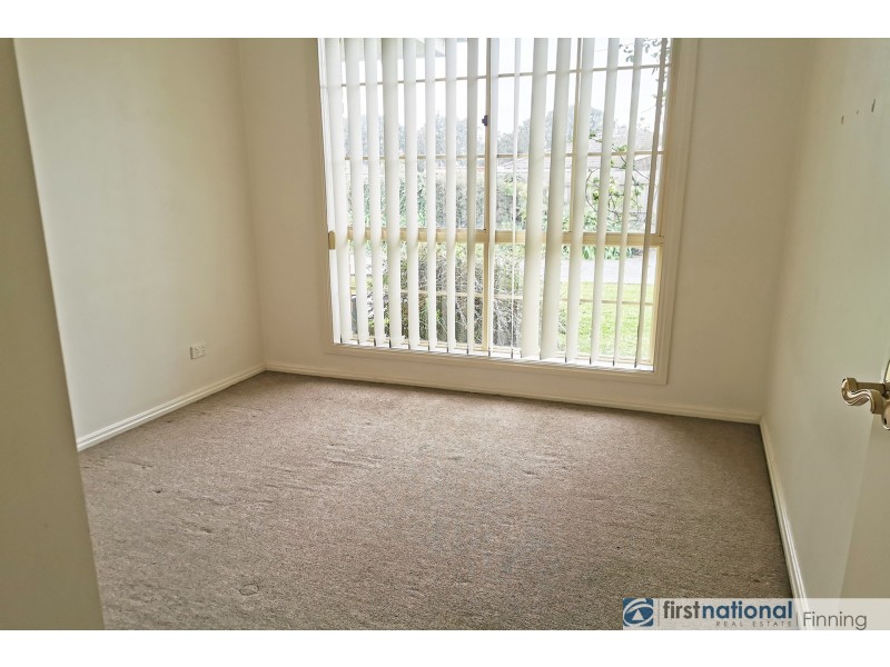 2/37 Lyall Street, Cranbourne VIC 3977