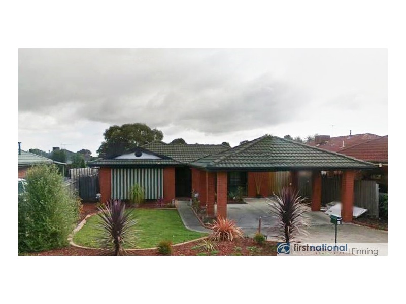 9 Neptune Place, Cranbourne West VIC 3977