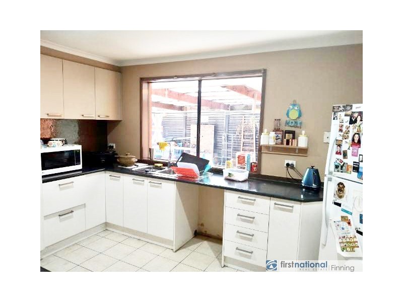 9 Neptune Place, Cranbourne West VIC 3977