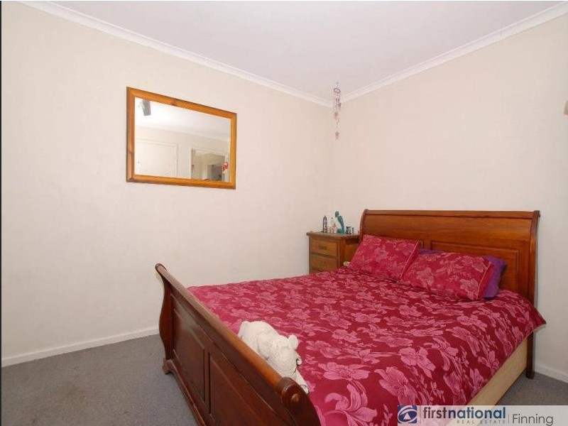 22 Gipps Crescent, Cranbourne North VIC 3977