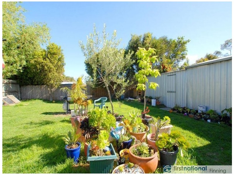 22 Gipps Crescent, Cranbourne North VIC 3977