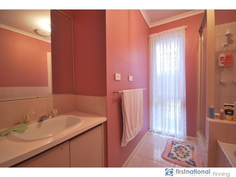 2/31 Virginia Street, Cranbourne VIC 3977