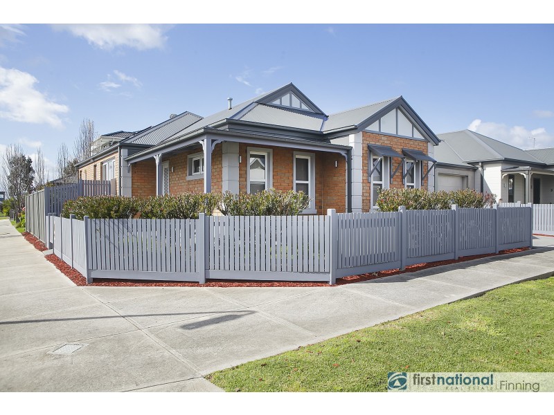 1 Daws Street, Cranbourne East VIC 3977