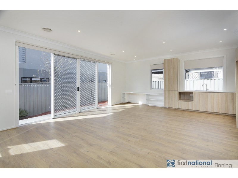 1 Daws Street, Cranbourne East VIC 3977