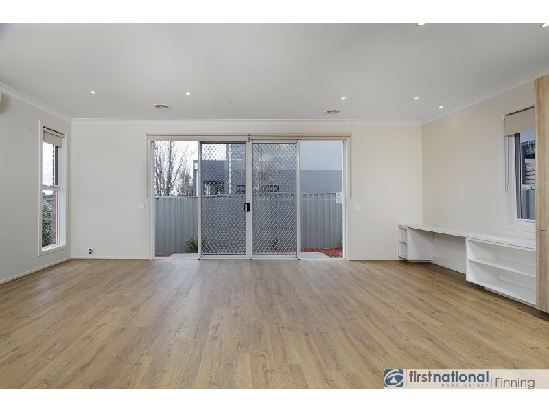 1 Daws Street, Cranbourne East VIC 3977